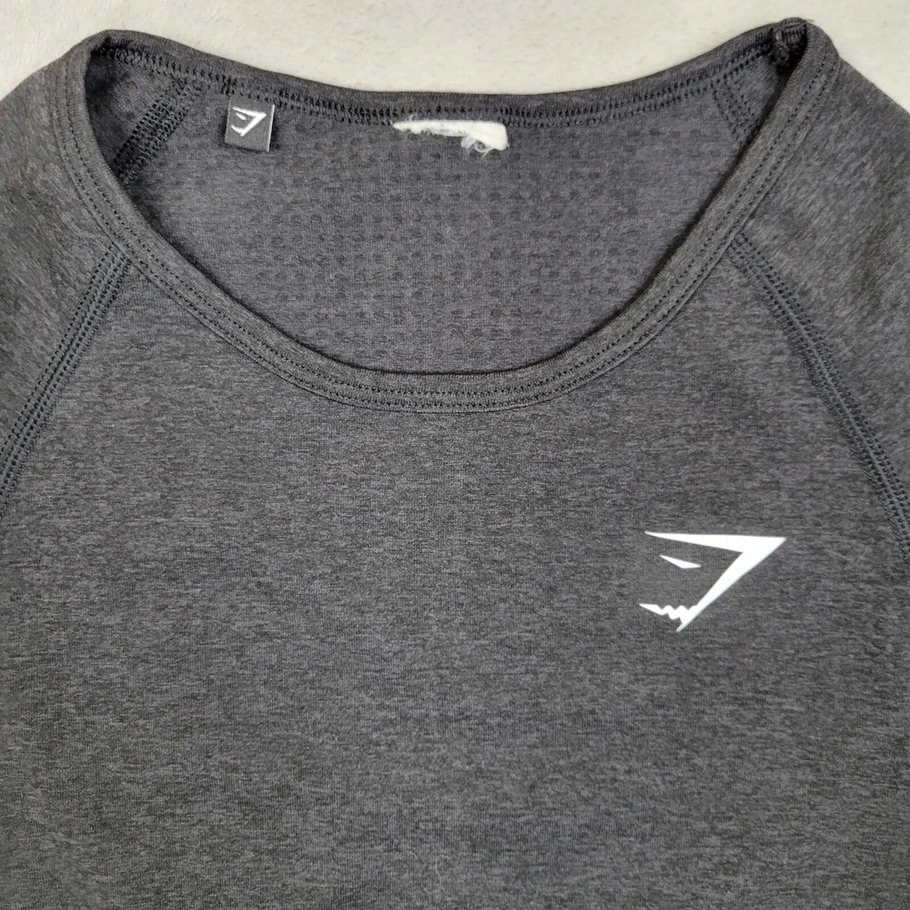 Gymshark Top Womens Small Crop Athleisure Performance Workout Shirt‎ Long Sleeve